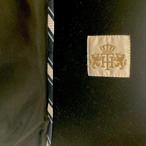 TOMMY HILFIGER peacoat; black wool; like new; blue satin lining details - Picture 8 of 12